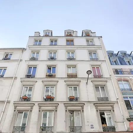 Daire Republique Canal St Martin Charming *