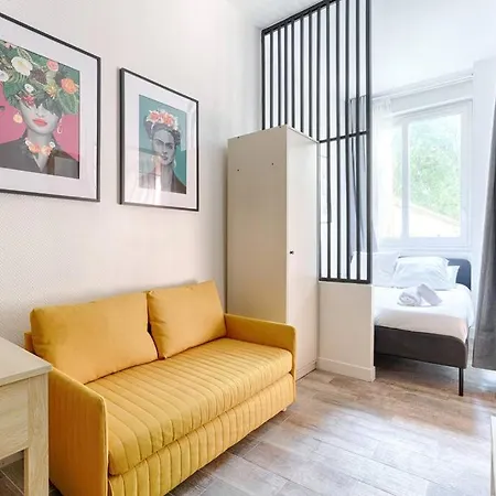 Republique Canal St Martin Charming 아파트