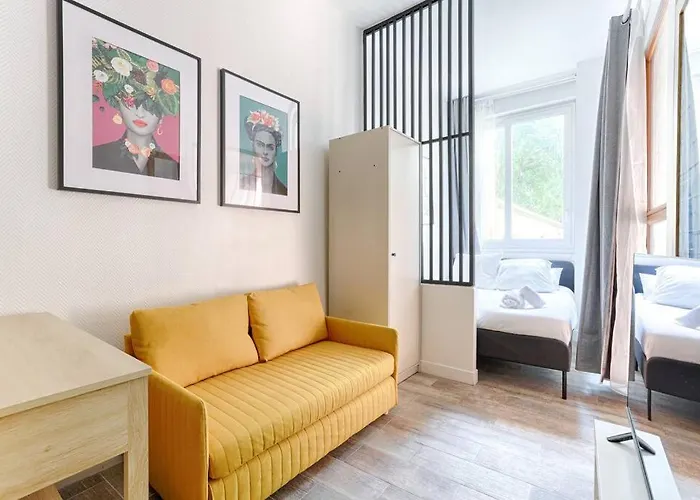République Canal St Martin Charming Appartement
